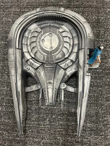 프레데터 배드랜즈 피규어