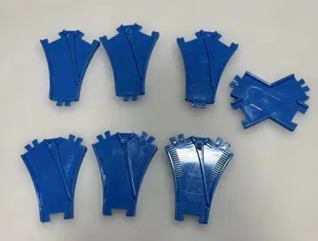 캡슐 프라레일 분기, 교차 포인트 레일 TOMY YUJIN