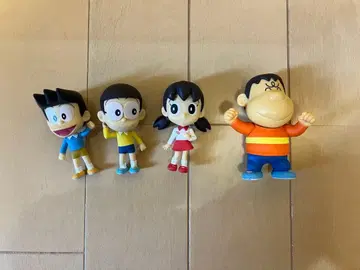 제일복권 도라에몽 피규어