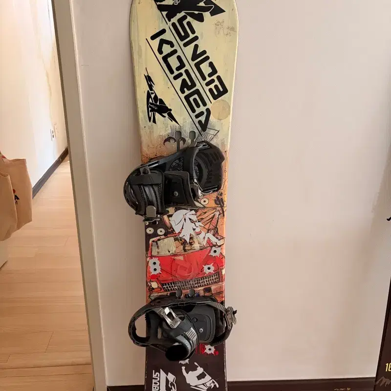 Forum 스노우보드 데크+Salomon Malamute Pro+ 스노