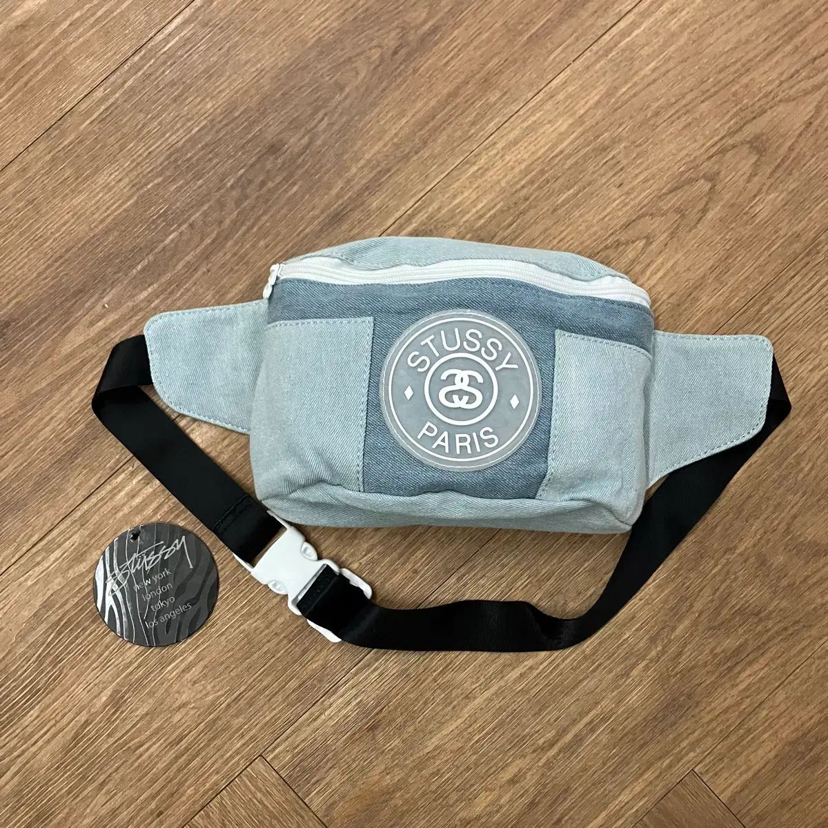 Stussy Needle Punch Cross Bag Camo on Bunjang Global Site.