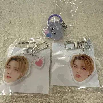 TREASURE TRUZ 도영 얼굴 아크릴 키링 표시 액세서리