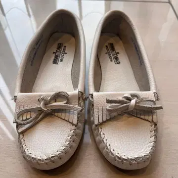 MINNETONKA 미네통카 모카신 플랫슈즈