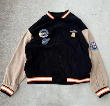 HOOH 자수 패치 부착 코듀로이 바시티 자켓