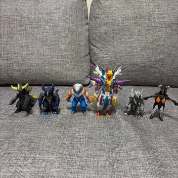 울트라맨 괴수 인형