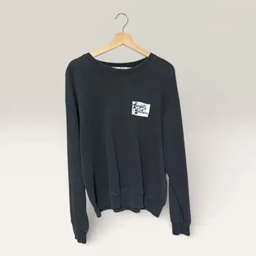 랑그리츠 가죽 맨투맨