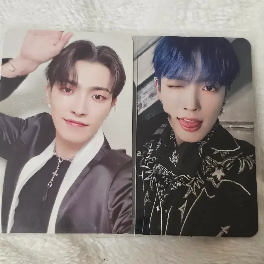 ATEEZ Hongjoong aniteez tiny plush photocard on Bunjang Global Site.
