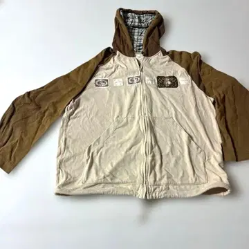 칼 헬무트의 긴팔 트레이닝복