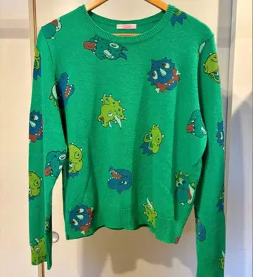 CANDY STRIPPER 공룡 니트 티셔츠 그린