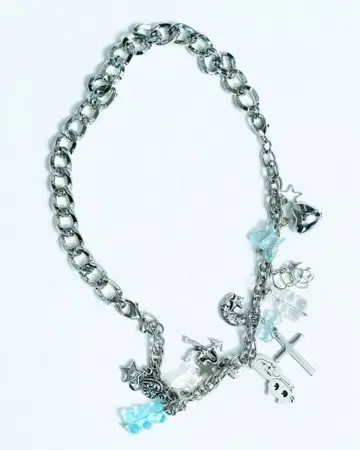 헬블라우 HELLBLAU 목걸이