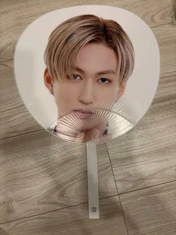 SUPER DRAGON 스파도라 이케다 효마 에비라이 2024 부채