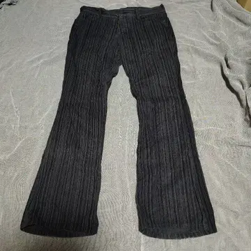 5351 Pour les Hommes 부츠컷 팬츠 사이즈 2