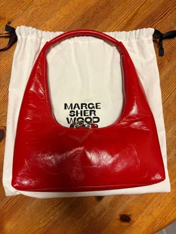 MARGE SHERWOOD 빨간색 가죽 숄더백