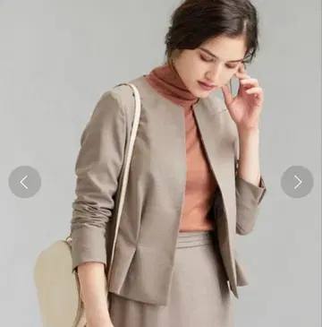 컨디션 최상 그린라벨 도비 크로스 노카라 자켓 베이지 40