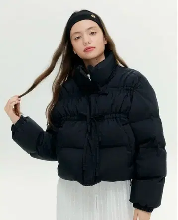 마가린 핑거스 리본 다운 블랙