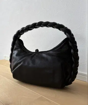 [가격 인하 중] HEREU Espiga 숄더 핸드백 포멀