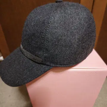 브루넬로 쿠치넬리 다크 그레이 캡 스타일 모자