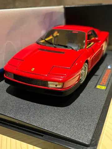 마텔 엘리트 1/18 페라리 테스타로사