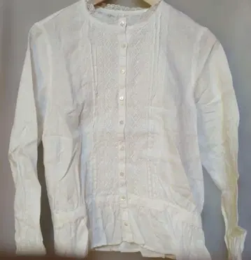 네스트로브 린넨 긴팔 블라우스