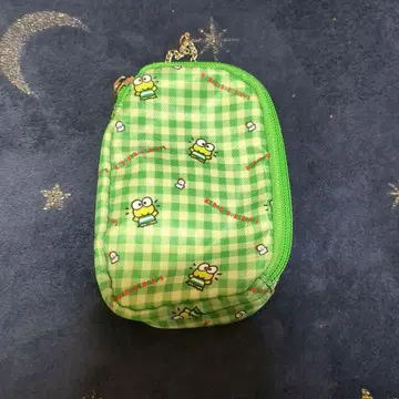 케로케로케롯삐 개구리 디자인의 소형 파우치