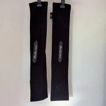 Ozz Ccroce 블랙 자수 암커버