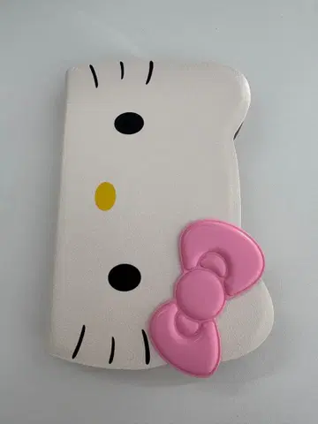 키티 iPhone 16 케이스