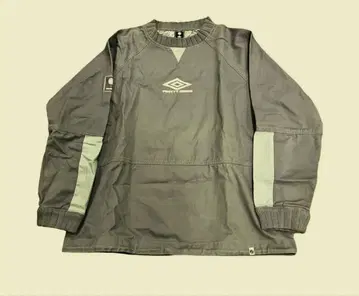 UNBRO x pretty green 드릴 탑