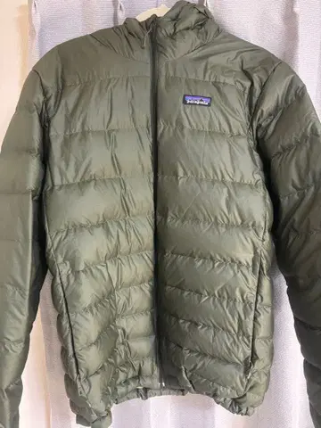 patagonia 후드 부착 다운 자켓 올리브