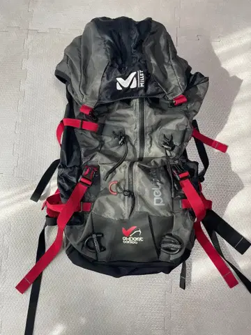 가격 인하 milet 백팩 블랙/레드