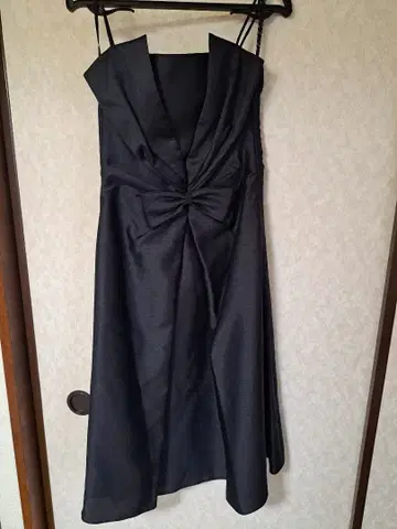 Genet Vivien 리본 포함 블랙 드레스 사이즈 9