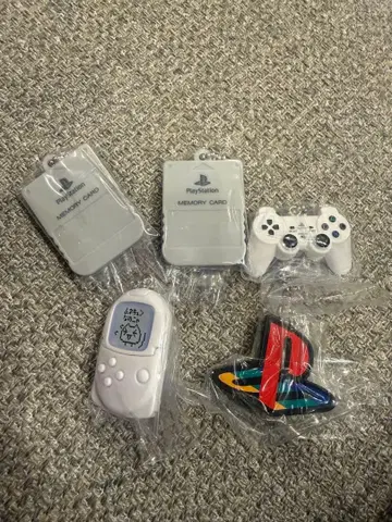 PlayStation 미니어처 참 포함 비스킷 5개