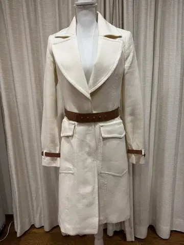 망고 MANGO 화이트 롱 코트 브라운 벨트 포함