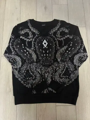 마르셀로 바론 맨투맨 nubian M 옥토퍼스 타코 누비아 한국