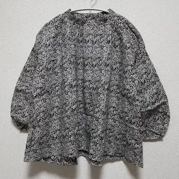 새상품급 R&D.M.Co-올드맨즈테일러 와일드보리 스모크 블라우스