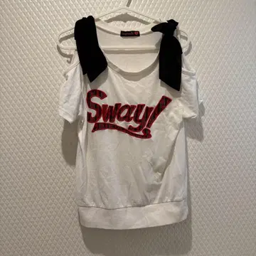 Lovetoxic 오프숄더 T셔츠