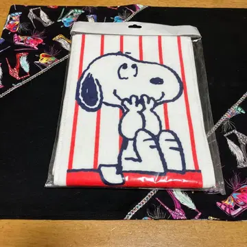 스누피 & 야쿠르트 스왈로스 타월 머플러 ~A