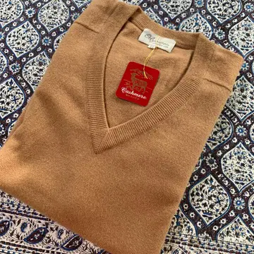 새상품 캐시미어 100% V넥 스웨터 카멜 남성용 LL