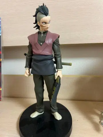 시나즈가와 겐야 피규어