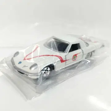 츠부라야 프로덕션 40주년 기념 한정판 출시 토미카 매트 비하이크루