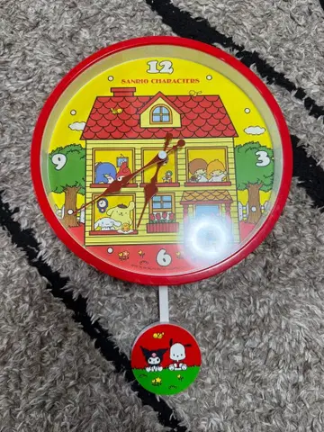 산리오 캐릭터 벽시계 빨간색