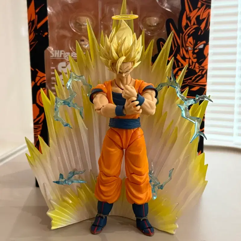 Shf 드래곤볼 초사이어인2 손오공 SDCC 판매합니다.