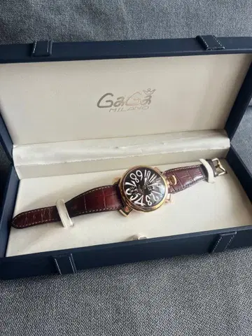 가가밀라노 GaGaMILANO PLACCATO ORO