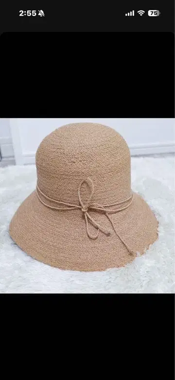 헬렌 카민스키 베이지 컬러