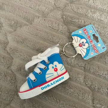 도라에몽 스니커즈형 키링 레어
