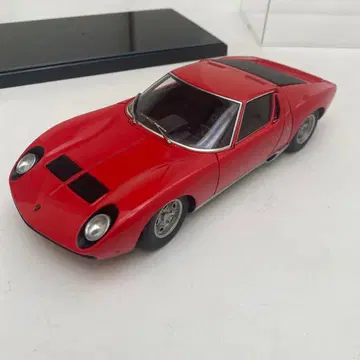 1/18 오토아트 밀레니엄 람보르기니 미우라 케이스 덤 포함