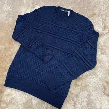 새상품급 NeIL BarreTT 케이블 니트 메리노울 네이비