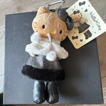 정품 헬로키티 스타일업 봉제 인형 키링