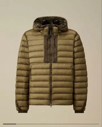 CP 컴퍼니 다운 자켓