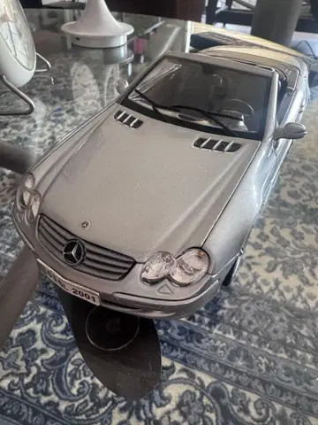 메르세데스 벤츠 SL 미니카 1/18