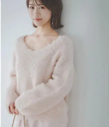 snidel HIGH QUALITY ] 수리알파카 V넥 풀오버